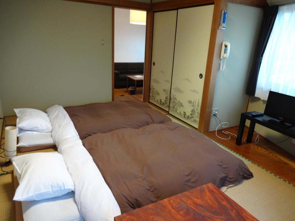 Ryokan Izuna Атами Экстерьер фото