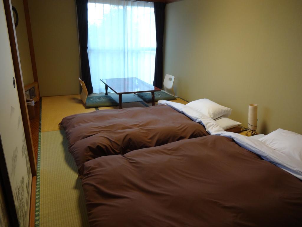 Ryokan Izuna Атами Экстерьер фото