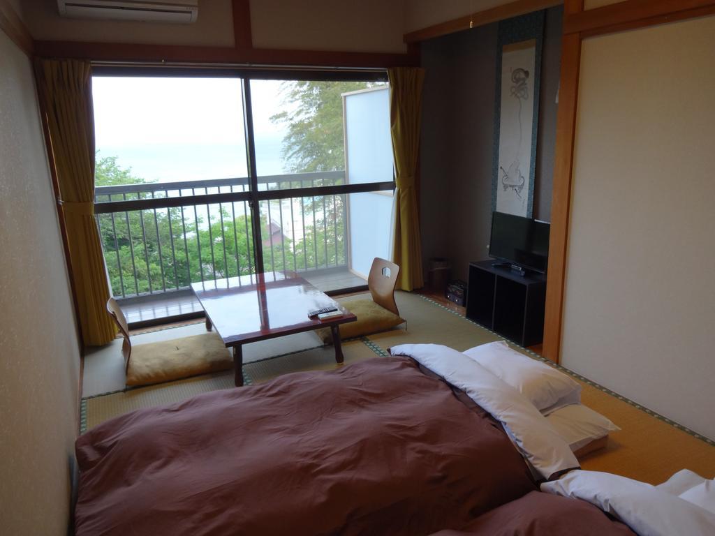 Ryokan Izuna Атами Экстерьер фото