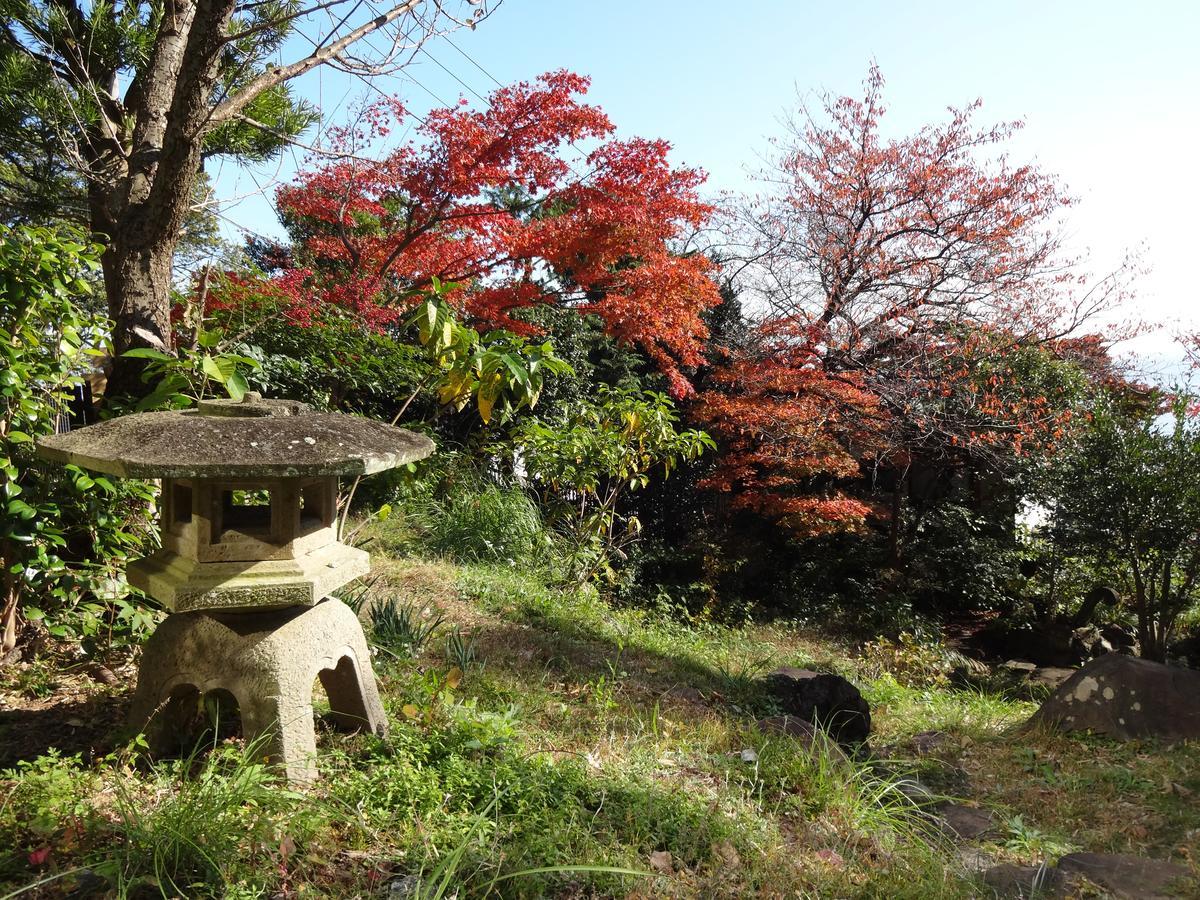 Отель Ryokan Izuna Атами Экстерьер фото